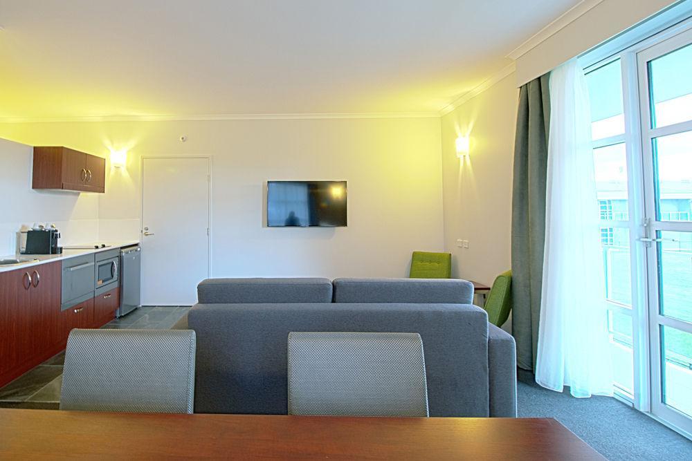 อะโบเด แนร์ราบันดาห์ Hotel แคนเบอร์รา ภายนอก รูปภาพ