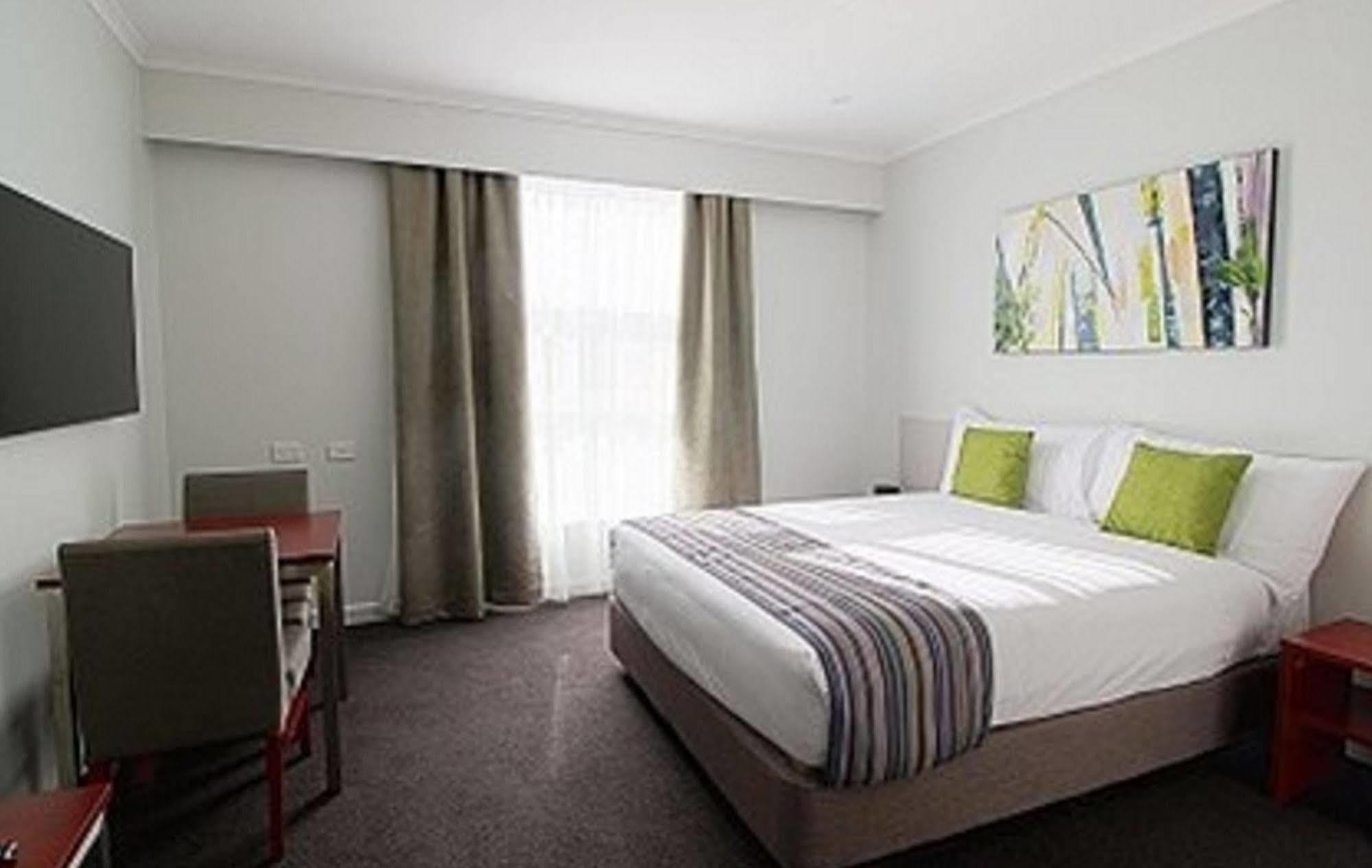 อะโบเด แนร์ราบันดาห์ Hotel แคนเบอร์รา ภายนอก รูปภาพ